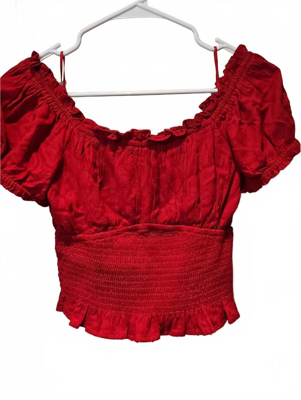 Hollister Red Smocked Waist Short Sleeve Peasant Top Medium. NWOT